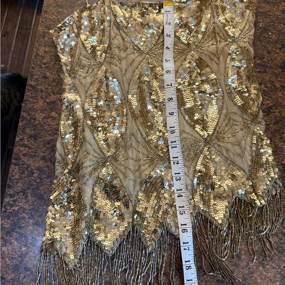 Sequin hand-sewn on silk top - Picture 11 of 15